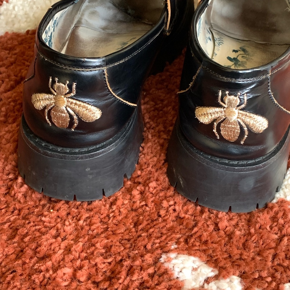 Gucci Harald Lug Sole Black Loafers with Gold Detailing size 40 - Picture 2 of 8